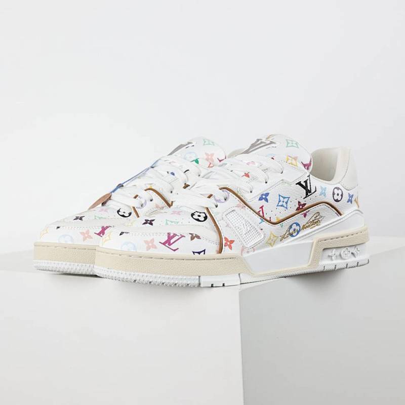 LV Trainer shoes 039