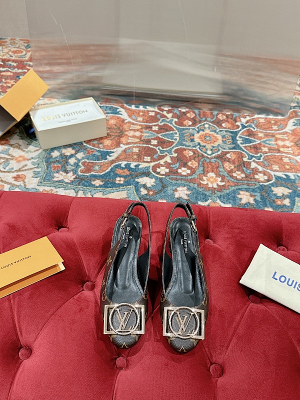 LV women's shoes 300