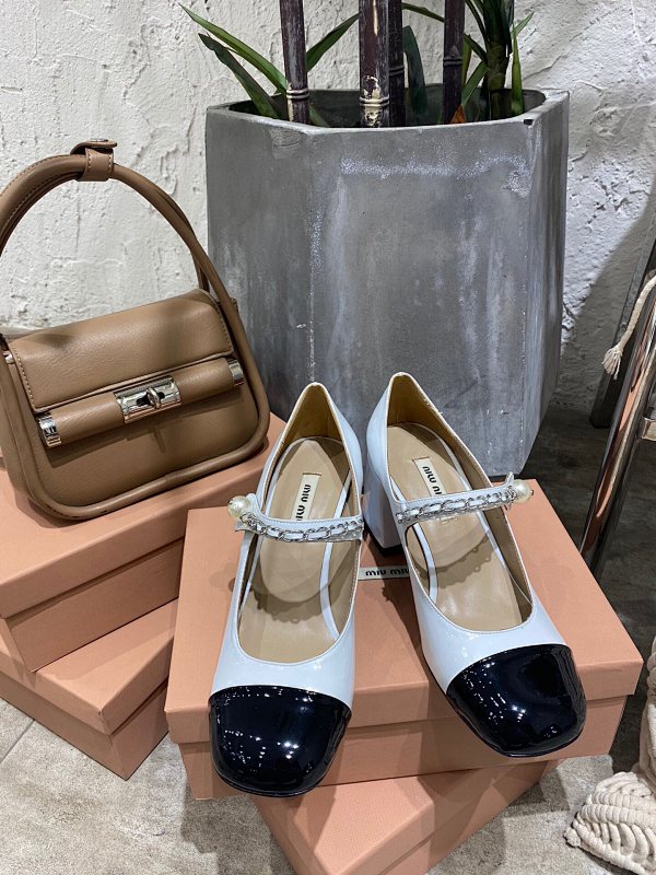 miumiu women's shoes 377